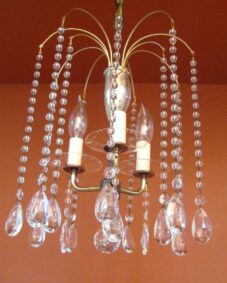 1950s Mid-Century Hollywood-Regency crystal chandelier.